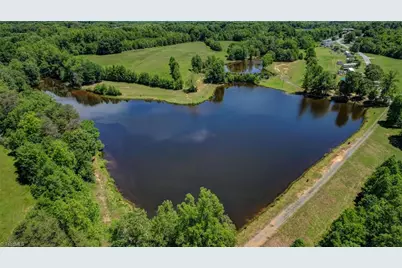 115 Washburn Lake Road, Reidsville, NC 27320 - Photo 10