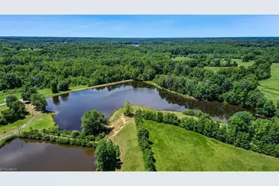 115 Washburn Lake Road, Reidsville, NC 27320 - Photo 8