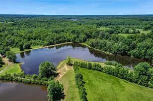 115 Washburn Lake Rd, Reidsville, NC 27320 - Photo 8