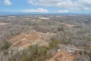 318 Wayne Marshall Rd, Elkin, NC 28621 - Photo 4