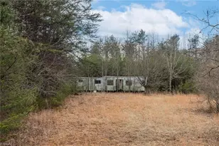 318 Wayne Marshall Rd, Elkin, NC 28621 - Photo 6