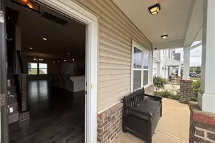 103 Centerpiece Dr, High Point, NC 27265 - Photo 4