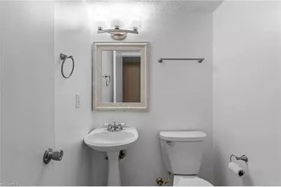 5735 Bramblegate Road, Greensboro, NC 27409 - Photo 18