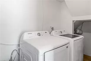 5735 Bramblegate Rd, Greensboro, NC 27409 - Photo 30