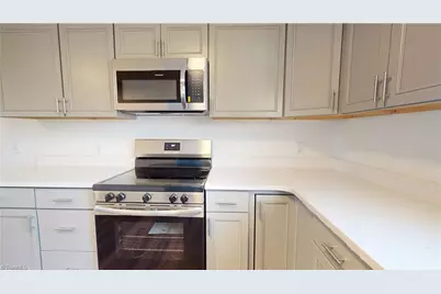 140 Hidden Hills Drive, Kernersville, NC 27284 - Photo 10