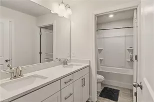 8867 Bakersfield Dr, Kernersville, NC 27284 - Photo 28