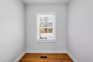 1236 Pamlico Dr, Greensboro, NC 27408 - Photo 10