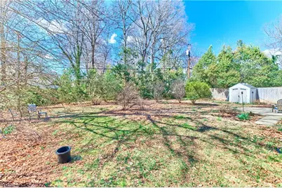 915 Onslow Drive, Greensboro, NC 27408 - Photo 42