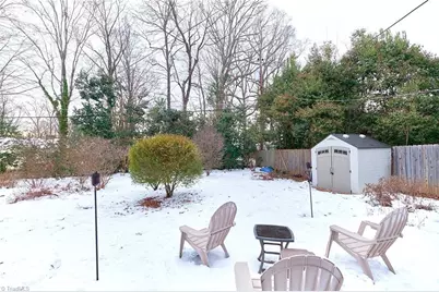 915 Onslow Drive, Greensboro, NC 27408 - Photo 30