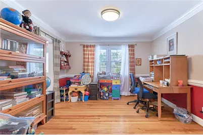 915 Onslow Drive, Greensboro, NC 27408 - Photo 10