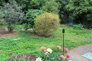 915 Onslow Dr, Greensboro, NC 27408 - Photo 36