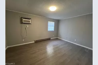 235 Corona Street #302, Winston-Salem, NC 27103 - Photo 10