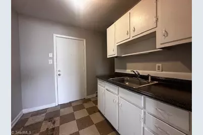 1815 McKnight Mill Road #F, Greensboro, NC 27405 - Photo 2