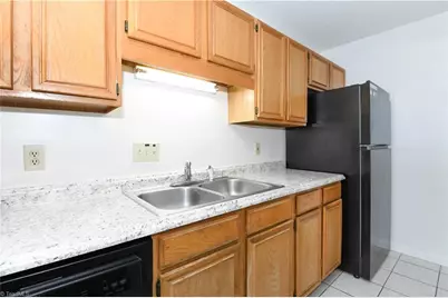 704 Glendale Drive #E, Greensboro, NC 27406 - Photo 10