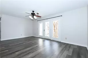 704 Glendale Dr, Greensboro, NC 27406 - Photo 2