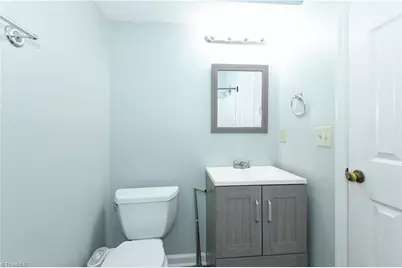 704 Glendale Drive #E, Greensboro, NC 27406 - Photo 14