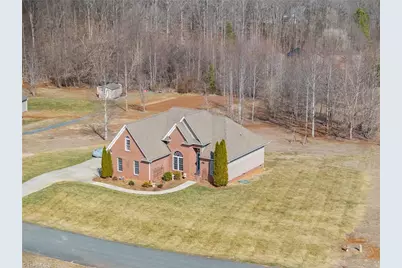 3870 Hangar Run, Sophia, NC 27350 - Photo 4