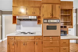 316 W Main St, Jefferson, NC 28640 - Photo 14