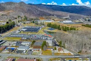 316 W Main St, Jefferson, NC 28640 - Photo 6