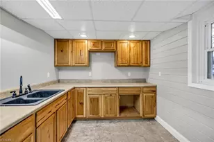 316 W Main St, Jefferson, NC 28640 - Photo 36