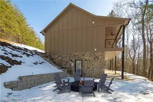 114 Woodpecker Rd, Purlear, NC 28665 - Photo 32