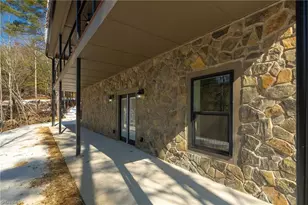 114 Woodpecker Rd, Purlear, NC 28665 - Photo 34