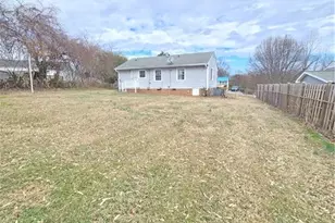 2107 Martin St, Burlington, NC 27217 - Photo 4