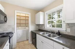 3202 Shallowford Dr, Greensboro, NC 27406 - Photo 18