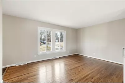 3202 Shallowford Drive, Greensboro, NC 27406 - Photo 6