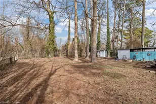 2512 Westmoreland Dr, Greensboro, NC 27408 - Photo 28