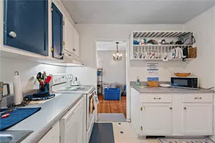 2512 Westmoreland Dr, Greensboro, NC 27408 - Photo 10