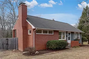 2703 Rockwood Rd, Greensboro, NC 27408 - Photo 22