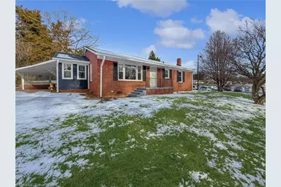 902 Welborn Avenue, Wilkesboro, NC 28697 - Photo 2