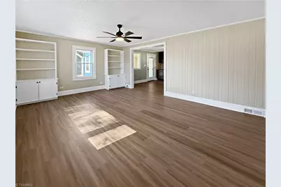 902 Welborn Avenue, Wilkesboro, NC 28697 - Photo 6