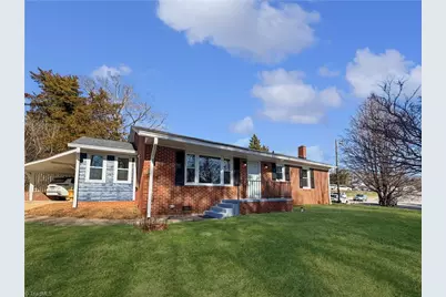 902 Welborn Avenue, Wilkesboro, NC 28697 - Photo 1