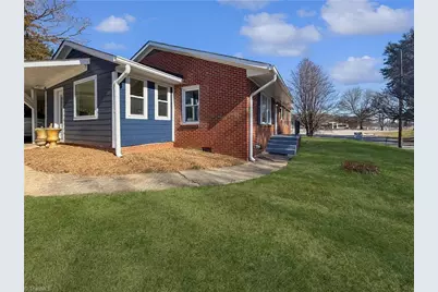 902 Welborn Avenue, Wilkesboro, NC 28697 - Photo 4