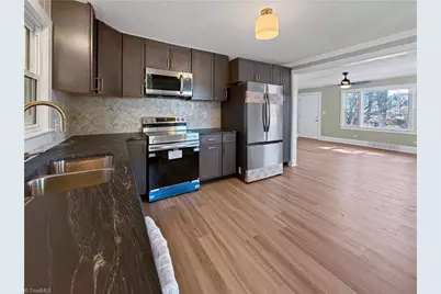 902 Welborn Avenue, Wilkesboro, NC 28697 - Photo 8