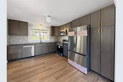 902 Welborn Avenue, Wilkesboro, NC 28697 - Photo 10