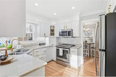 2021 Tennyson Drive, Greensboro, NC 27410 - Photo 8