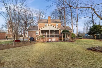 2021 Tennyson Drive, Greensboro, NC 27410 - Photo 28