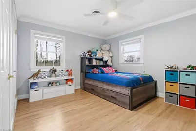 2021 Tennyson Drive, Greensboro, NC 27410 - Photo 22