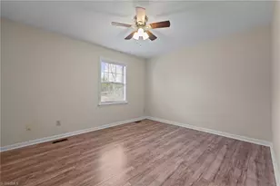 2753 Cottage Pl, Greensboro, NC 27455 - Photo 12