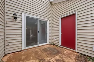 2753 Cottage Pl, Greensboro, NC 27455 - Photo 20