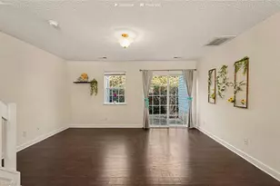 140 Tannenbaum Cir, Greensboro, NC 27410 - Photo 6
