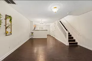 140 Tannenbaum Cir, Greensboro, NC 27410 - Photo 6