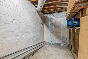 2506 Overbrook Dr, Greensboro, NC 27408 - Photo 40