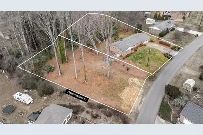 132 Kerry Lane, Wilkesboro, NC 28697 - Photo 2