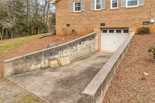 132 Kerry Ln, Wilkesboro, NC 28697 - Photo 10