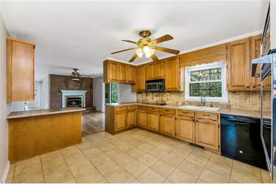 132 Kerry Lane, Wilkesboro, NC 28697 - Photo 12