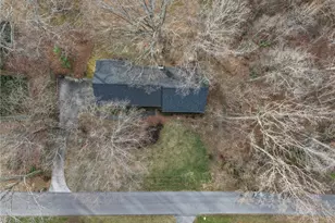 404 Hassellwood Dr, Jamestown, NC 27282 - Photo 34